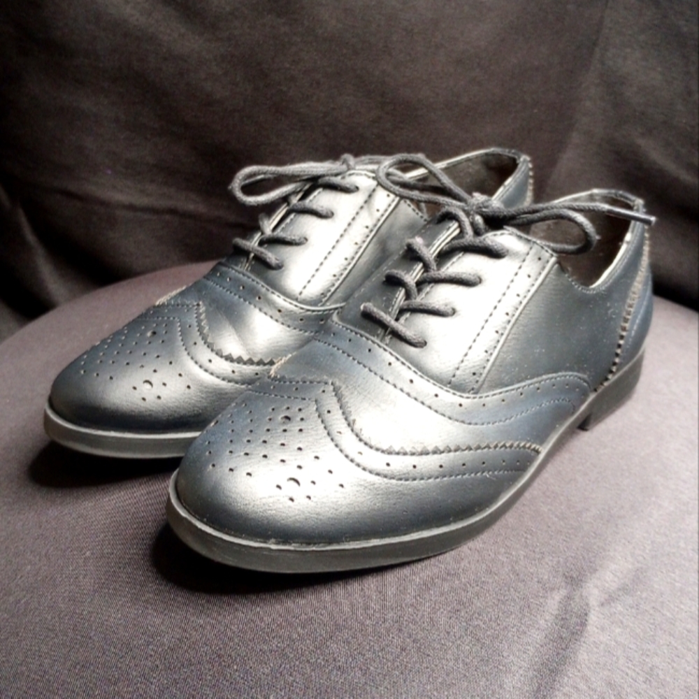 Boys New Look Dress Shoes (Size 1)